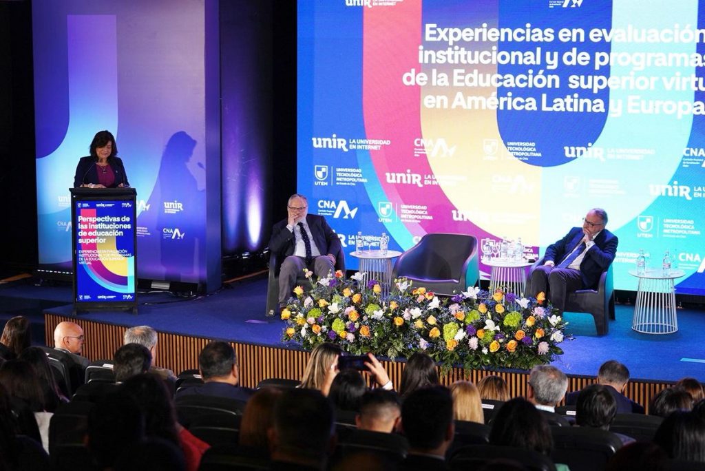 UTEM organiza Seminario sobre Educación Superior en línea en conjunto con la Universidad de La Rioja de España y la CNA